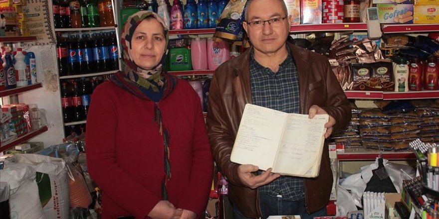 Hayırseverler mahallenin tüm bakkal borcunu ödedi