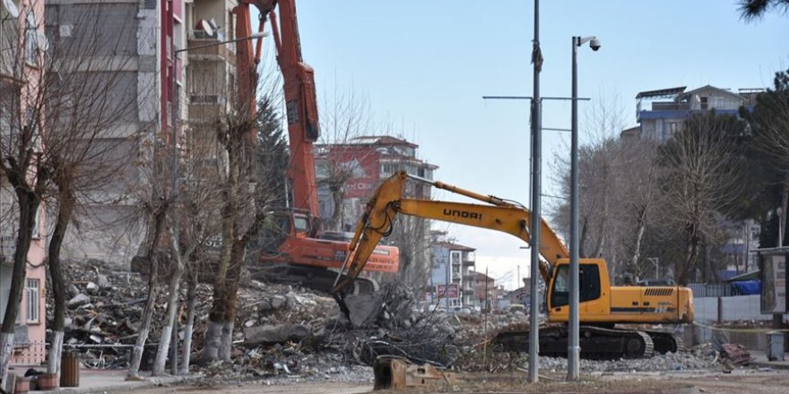 Malatya Valiliği: 5 bin 701 konut ağır hasarlı