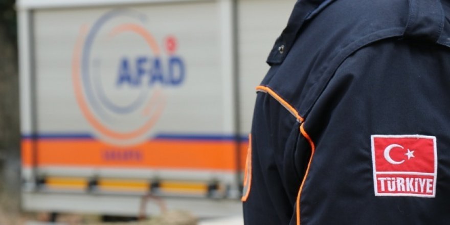 AFAD'ın deprem bölgesi Elazığ ve Malatya'da çalışmaları devam ediyor