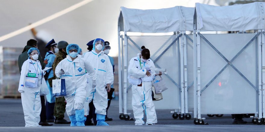 Japonya'daki karantina gemisinde virüs hızla yayılıyor