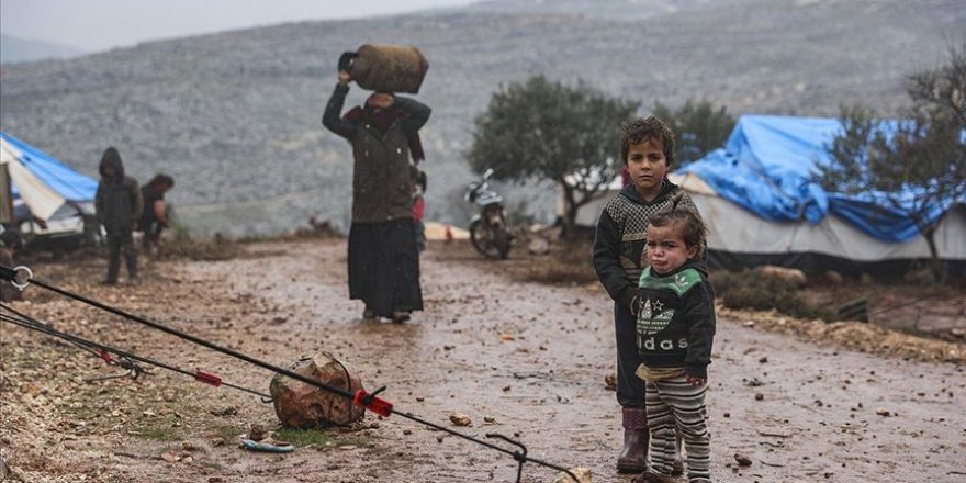 MSB: TSK terör örgütleriyle bağlantısı olmayan İdlibli kardeşlerinin yanındadır