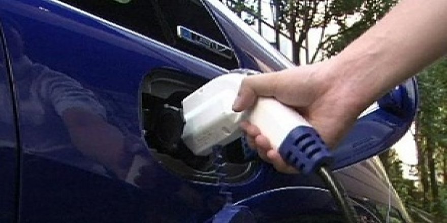 "Elektrikli araçlar yenilenebilir enerji ile 8 milyar dolar tasarruf sağlayacak"