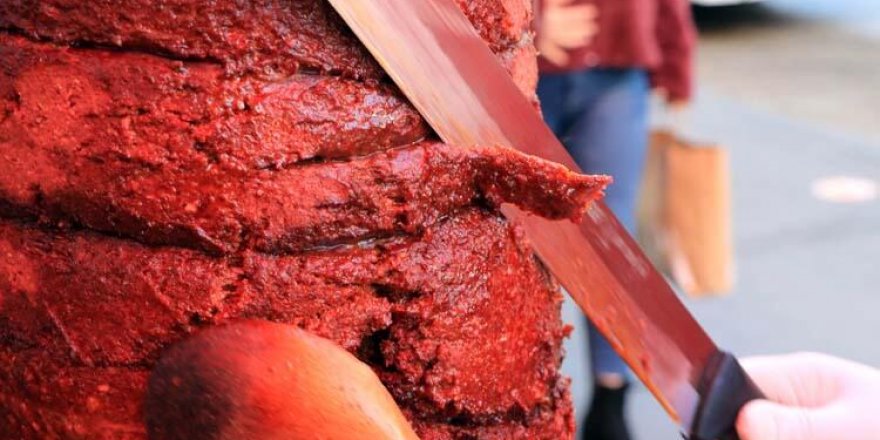 Sucuk dönere büyük ilgi!