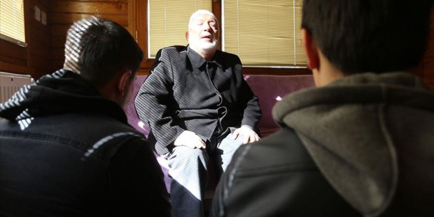 Gözleri görmeyen Mahmut hoca onlarca hafız yetiştirdi