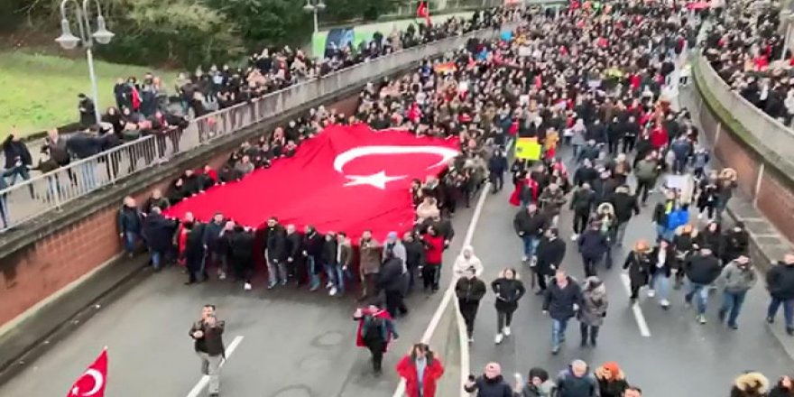 Hanau’da terör ve İslamofobi karşıtı yürüyüş