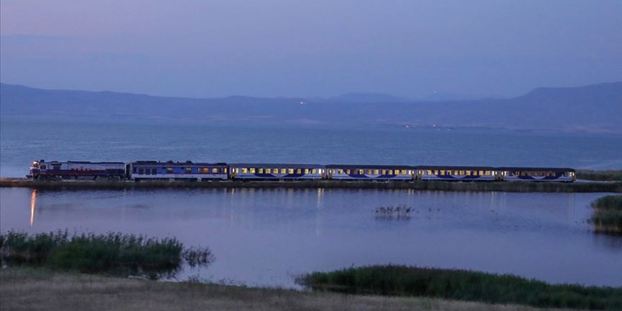 Kovid-19 nedeniyle Türkiye ile İran arasındaki tren seferleri de durduruldu