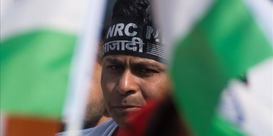 Hindistan'da Vatandaşlık Yasası'na karşı gösteriler sürüyor