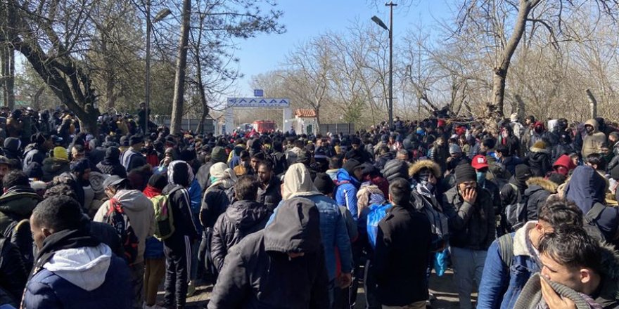 Edirne üzerinden ülkemizden ayrılan göçmen sayısı 100 bin 577
