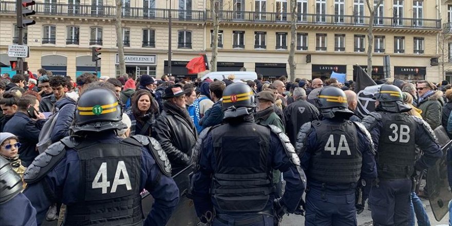 Fransa'da emeklilik reformu protestoları sürüyor