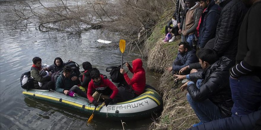 Sığınmacıların Yunanistan'a geçişleri sürüyor