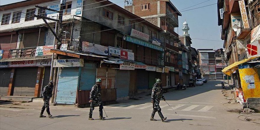 Cammu Keşmir'de sosyal medya platformlarına erişim yasağı kalktı