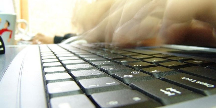 Siber polisler sosyal medyada 'koronavirüs' devriyesinde