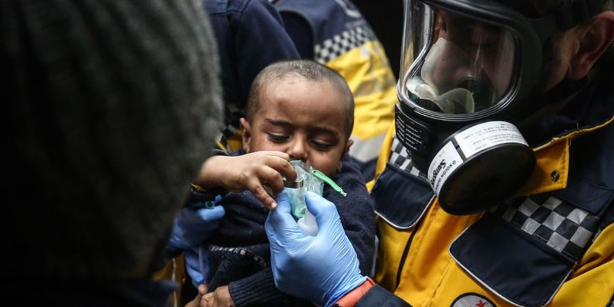 Yunan askerleri sığınmacılara gaz bombalarıyla müdahale etti