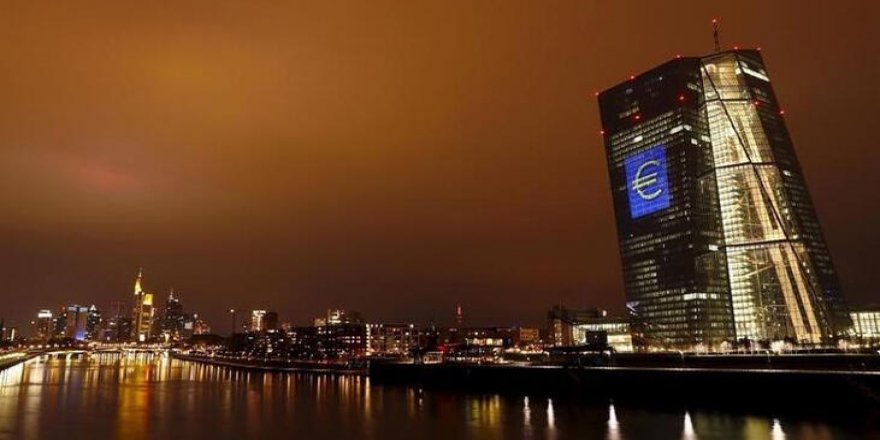 ECB binlerce çalışanının evlerinden çalışmasını istedi