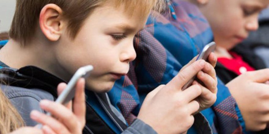 Teknolojinin denetimsiz kullanımı çocukları risk karşısında savunmasız bırakıyor