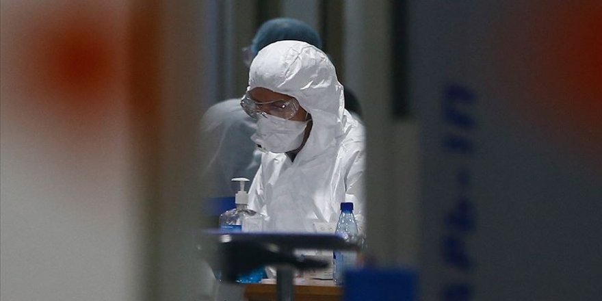 Kovid-19 salgınına karşı sağlık çalışanları ve hastalar maske kullansın uyarısı