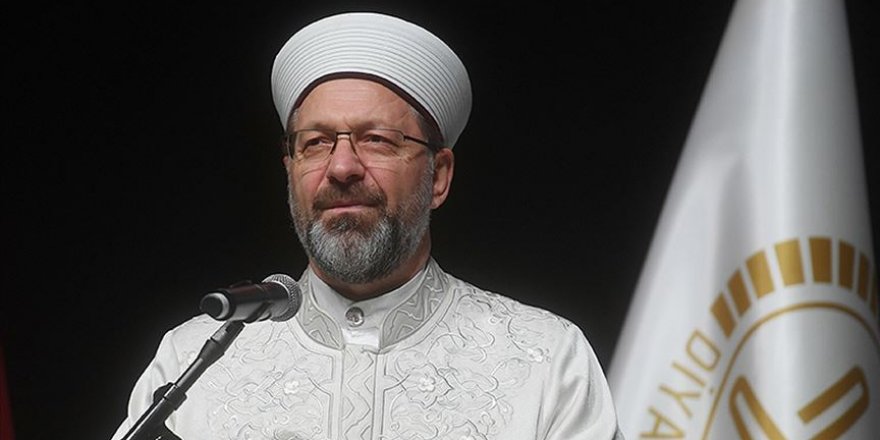 Diyanet İşleri Başkanı Erbaş'tan umrecilere çağrı