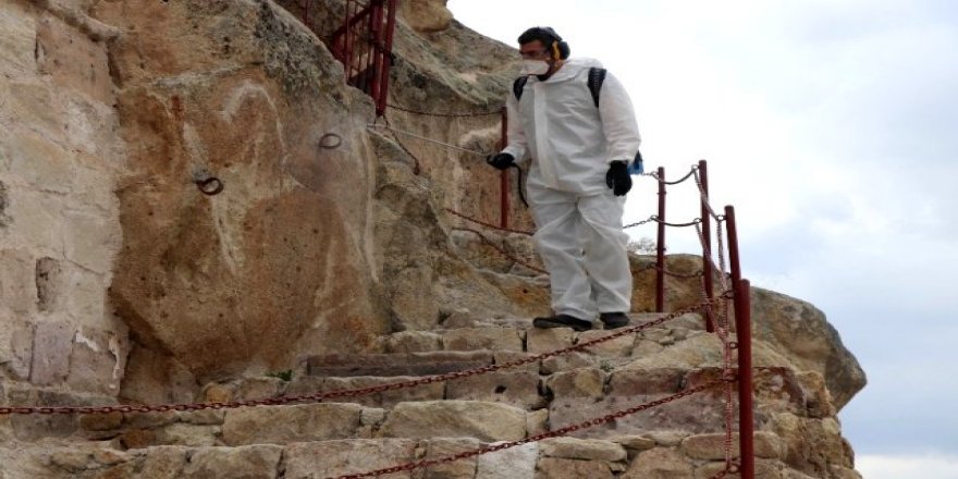 Dünyanın tek doğal gökdeleni dezenfekte edildi