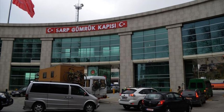Sarp Sınır Kapısı yolcu trafiğine kapatıldı