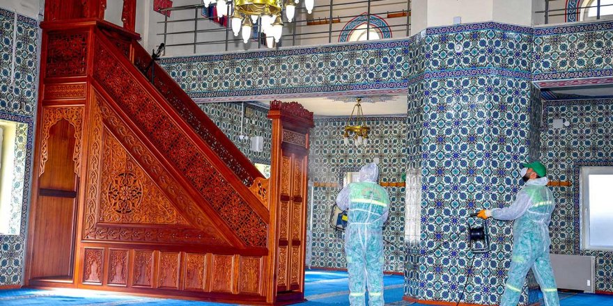 Malatya'da ibadethanelerde dezenfekte çalışmalarına başlandı