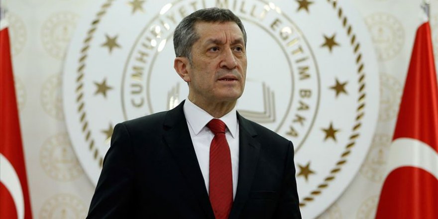 Uzaktan eğitimde ilk dersi Bakan Ziya Selçuk verecek