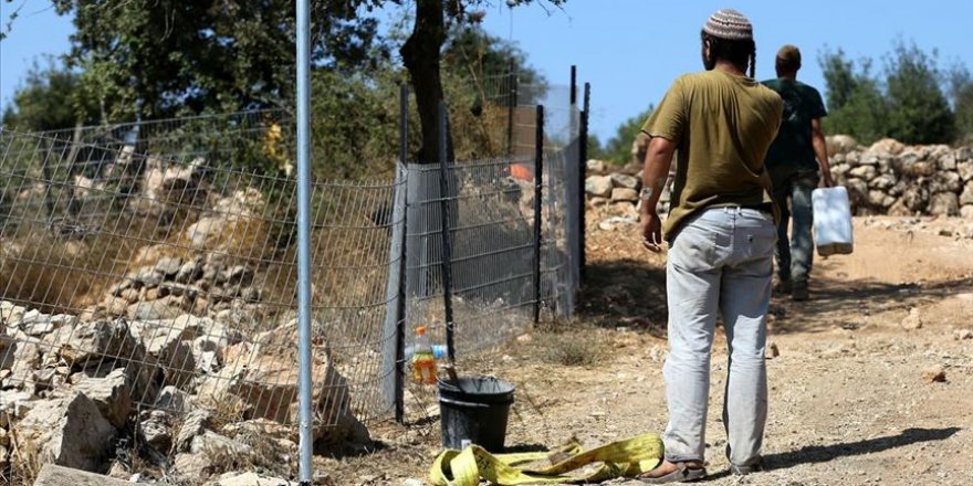 Yahudi yerleşimciler Batı Şeria'da Filistinli çiftçilere saldırdı