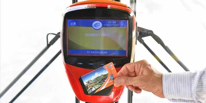 Sağlık çalışanları toplu taşıma ve kamuya ait sosyal tesislerden ücretsiz yararlanacak