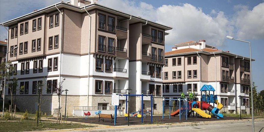 TOKİ ve Emlak Konut'ta taksitlere 2 ay erteleme