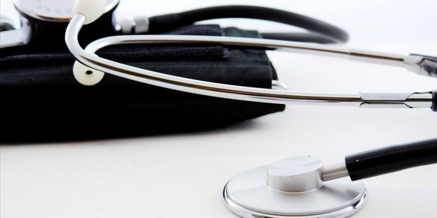 Koronavirüs ile mücadele kapsamında sağlık çalışanlarına yönelik önemli düzenlemeler getirildi