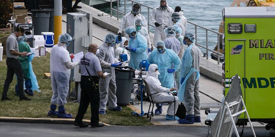 Kovid-19, ABD'de yıl sonuna kadar en az 200 bin kişiyi öldürebilir