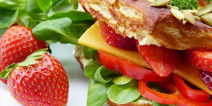 Kovid-19 ile mücadelenin en önemli silahlarından biri: Güçlü bağışıklık sistemi