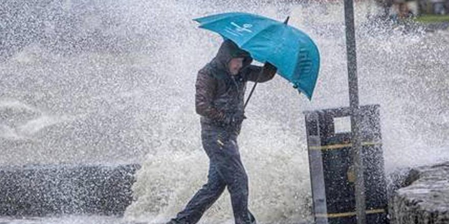 Meteorolojiden bazı bölgeler için fırtına ve sağanak uyarısı