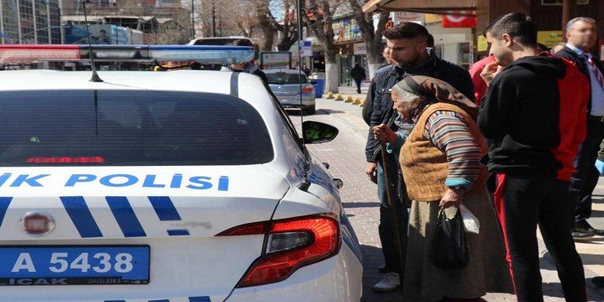 Sokağa çıkma kısıtlamasını ihlal eden yüzlerce kişiye para cezası verildi