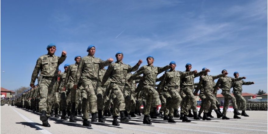 Kara Kuvvetlerinde sözleşmeli er temin faaliyetleri ertelendi