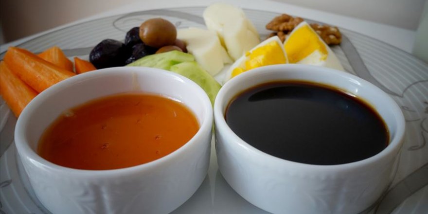 Güçlü bağışıklık sisteminin 'nükleer yakıtı' kainat eczanesinden bal ve pekmez