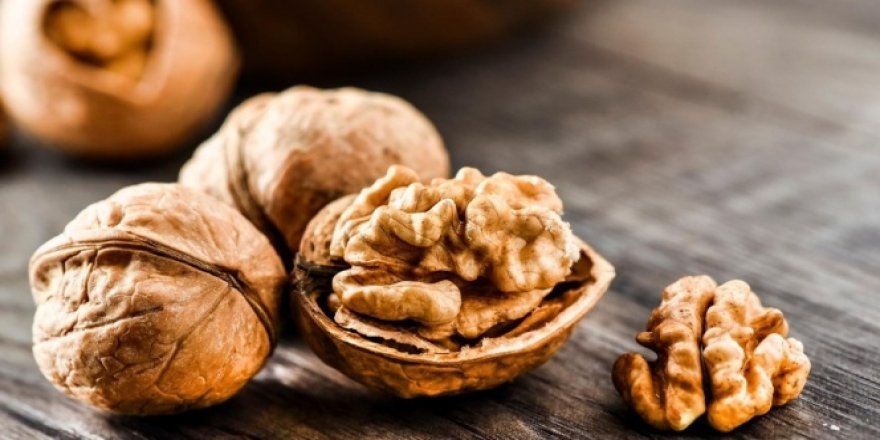 Kainat eczanesinden ceviz, kalp krizi riskini düşürüyor