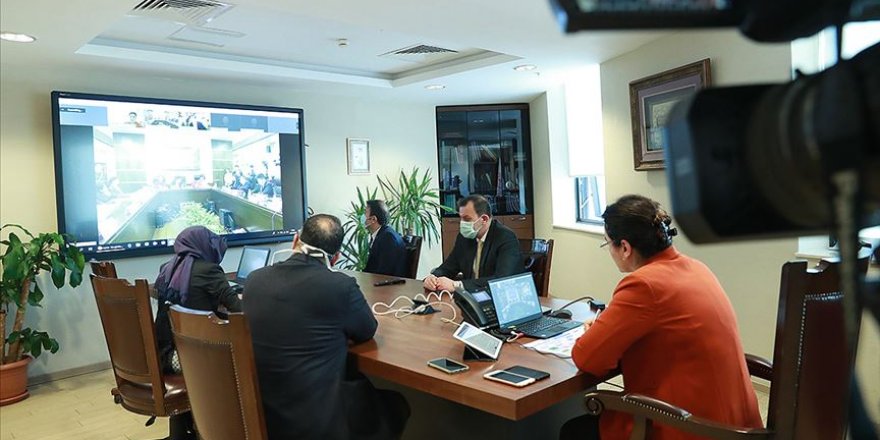 Uzmanlardan online iletişimde yaygınlaşan video konferans kullanımı konusunda uyarı