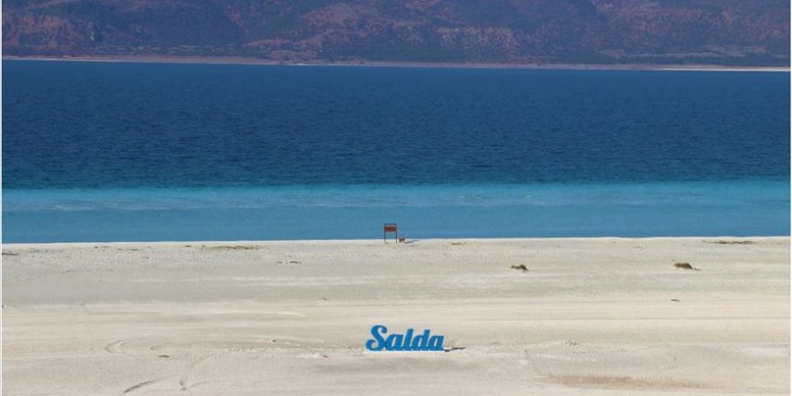 Salda Gölü koronavirüs önlemleri kapsamında ziyarete kapatıldı