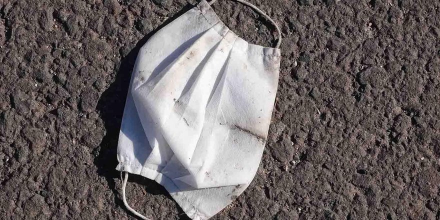 "Sokağa atılan maske ve eldivenler virüs bulaştırıcılığını artırıyor"
