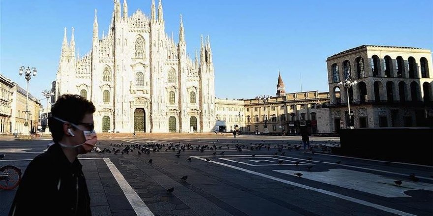 Bilim insanlarına göre sosyal mesafe 2022'ye kadar aralıklarla sürdürülmeli