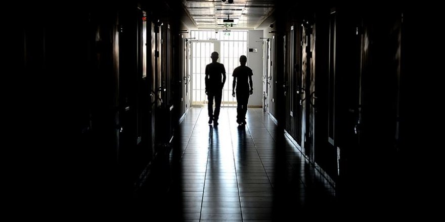 Hükümlülerin ziyaret süresi 1 saatten 1,5 saate çıkarılacak