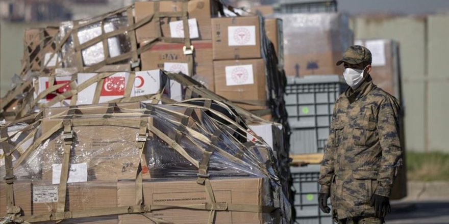 Türkiye Somali'ye tıbbi yardım gönderdi