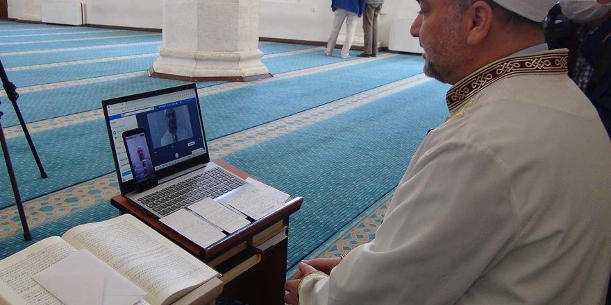 Adıyaman Müftüsü Taşçı Cuma vaazını sosyal medya üzerinden verdi