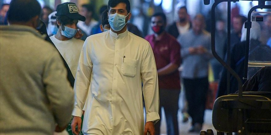 Kuveytliler 'burunla' selamlaşmayı bıraktı