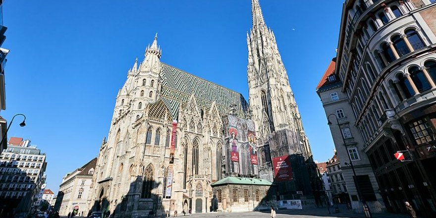 Kovid-19 ile mücadelenin sürdüğü Avusturya’da ibadethaneler mayısta açılacak