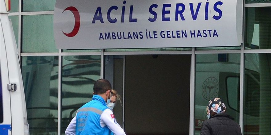 Kovid-19 ile mücadele sürecinde acil servislere 'gereksiz başvurular' azaldı