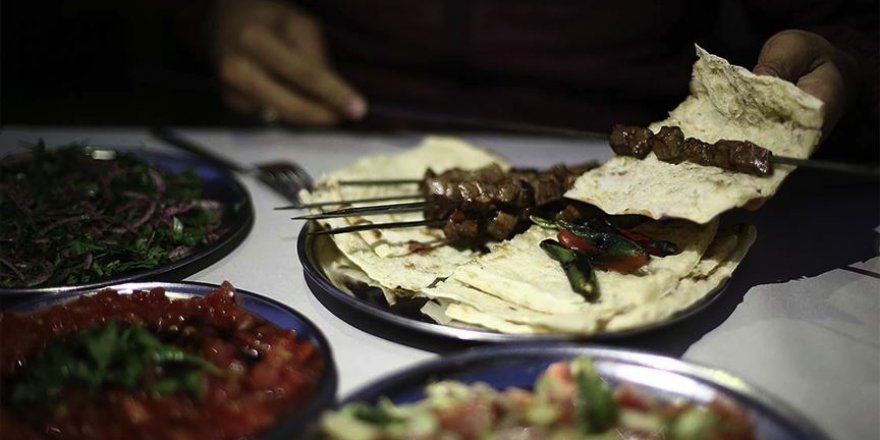 Turizm harcamalarında aslan payı 'yeme ve içme'ye ayrıldı