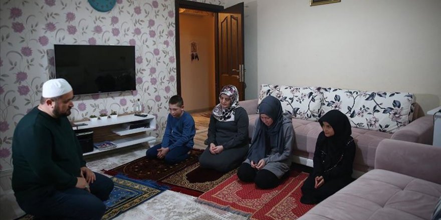 Efendimizin teravihi evde kılma sünnetini öne çıkaracağız