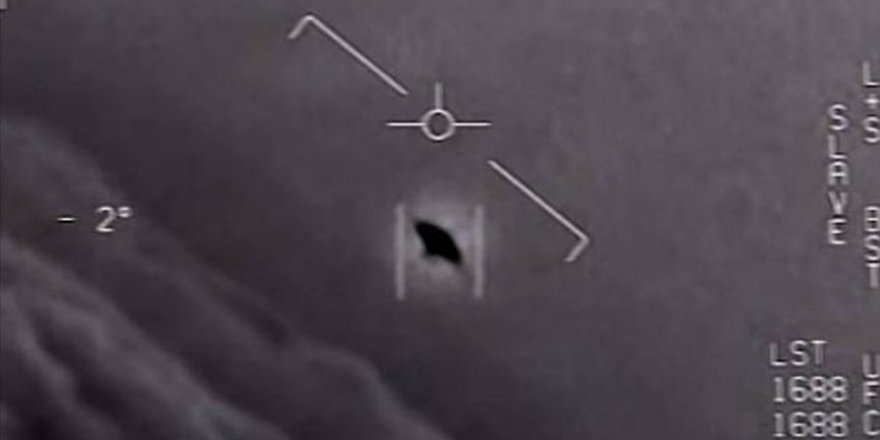 Pentagon UFO olduğu iddia edilen cisimlerin görüntülerini paylaştı