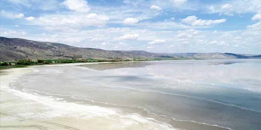 Kesin korunacak hassas alan ilan edilen Tuzla-Palas Gölü keşfedilmeyi bekliyor